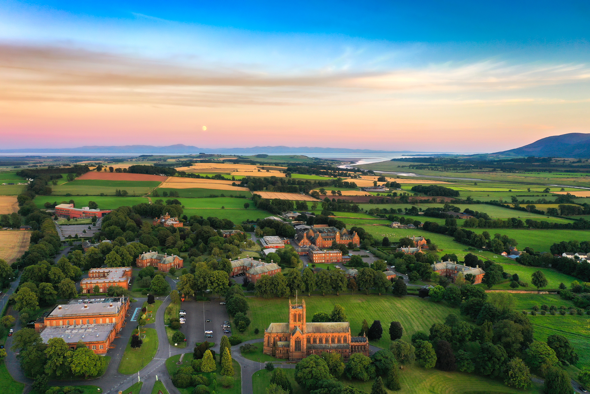 Clipping off Embodied Carbon in Sandstone Heritage Buildings